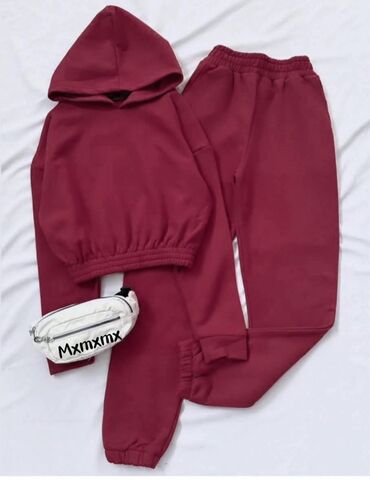 Gornji i donji deo: Komplet full termo 3500 dinara
HM🌺 — 2