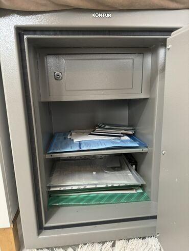 сейфы металлические шкафы: Сейф KONTUR, металлический, напольный. Особенности: - Толстостенная