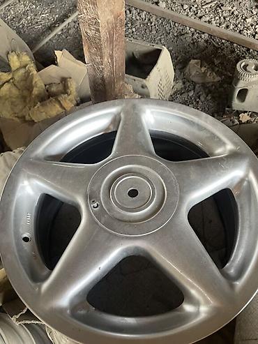 Диски: Диски R 17 Комплект, отверстий - 5, Б/у — 12