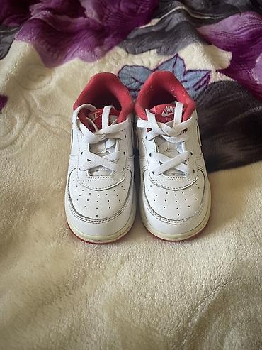 Krossovkalar: Rəng - Ağ Krossovkalar, Nike, Ölçü: 23, Uniseks — 1