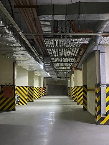 15 кв: Продается подземное парковочное место в микрайон юг 2 комплекс « — 4