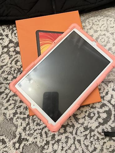 Планшет Apple iPad с диагональю 9,7– (серия с кнопкой Touch ID на