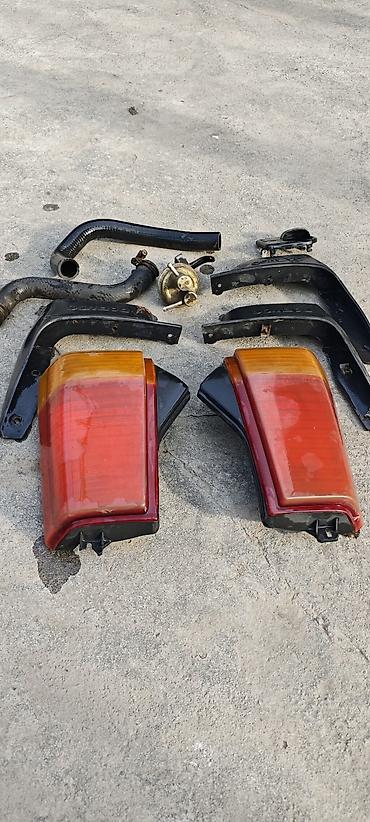 Транспорт: Г.ош.1300сом. Комплект запчастей для Daewoo: - Задние фонари (левая — 1