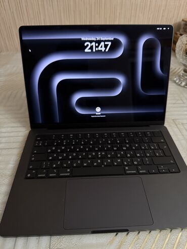 apple notebook: Macbook M3 PRO 18/512 Salam ideal macbook axtaranlar üçün, 87 cycle