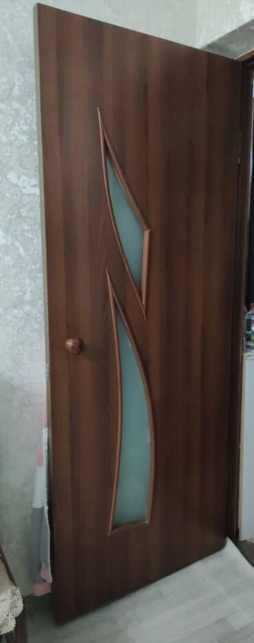 бу эшиктер ош: Продаю межкомнатные двери три двери со стеклом 2x80 одна дверь со