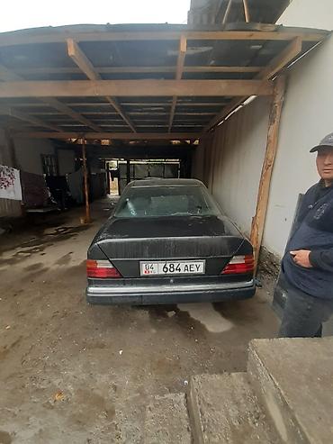 Продажа авто: Mercedes-Benz E-Class: 1993 г., 2.2 л, Механика, Бензин, Седан — 1
