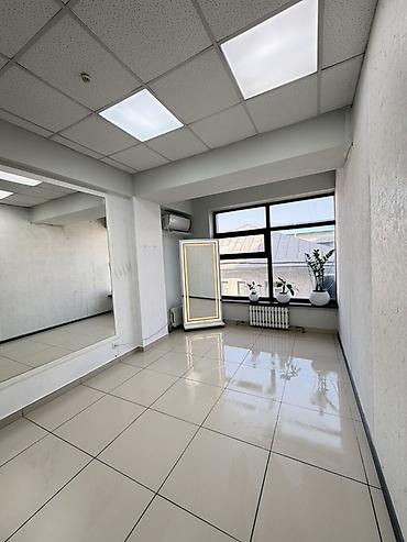 Аренда кабинетов в салонах красоты: Аренда кабинетов в салонах красоты, 30 м², Для бровиста, Для визажиста, Для лешмейкера — 6