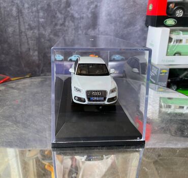 Avtomobil modelləri: Коллекционная модель AUDI Q5 PA White 2013 Schuco Scale 1:43 Art. — 8