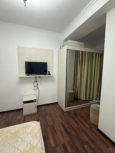 круглый: 2 комнаты, 53 м², сквер Тоголок Молдо Элитка, 4 этаж — 4
