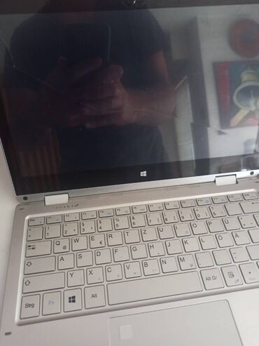 Ostali laptopovi i netbook računari: TREKSTOR Primebook C11/64GB Storage/4GB Rama/360c Rotacija — 10