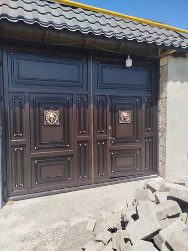 Həyət darvazaları: Müxtəlif üslubda və rənglərdə hazırlanmış metal qapılar təklif olunur — 13