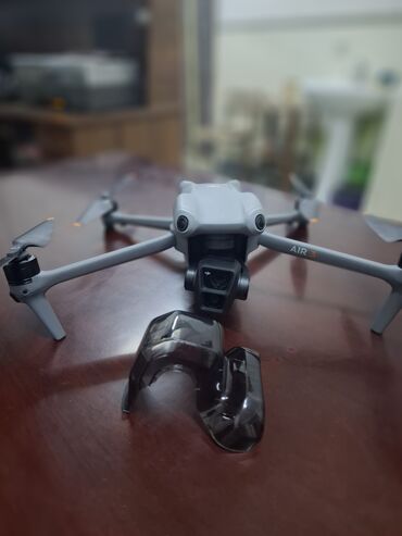 грузовой дрон: Dji air 3 сатылат бир озу башка эчтекиси жок