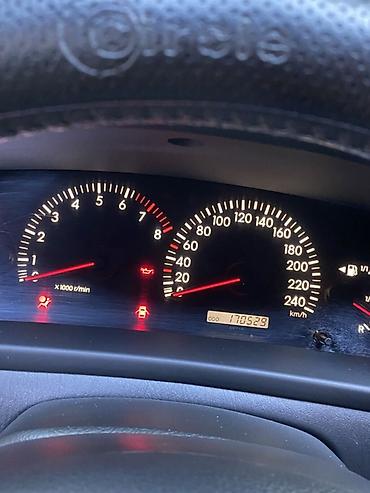 voxy noah: Toyota Corolla Verso: 2002 г., 1.8 л, Механика, Бензин, Минивэн — 7