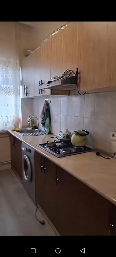 pirallahida ev satilir: Feteli Xan Kosyaki. Genclik metrosun yaxınlıqı metroya 3. 5 deyqa — 6