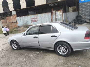 галф 2: Mercedes-Benz 220: 1995 г., 2.8 л, Механика, Бензин, Седан