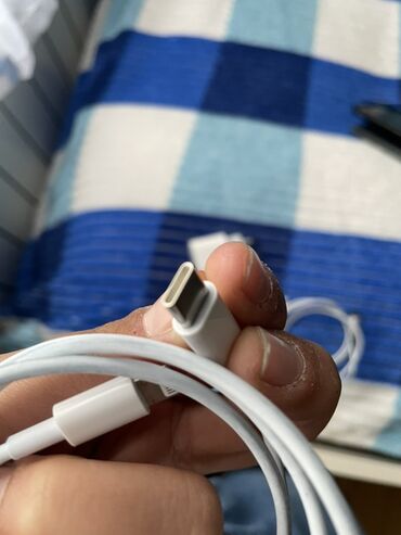 Şarj cihazları: Simsiz şarj cihazı Apple, 20 Vt — 8