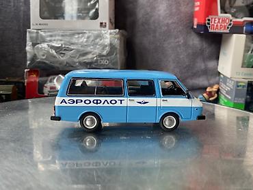 white: Коллекционная модель RAF-2203 AEROFLOT blue white 1978 Deagostini — 6