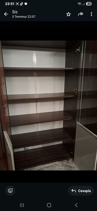 Paltolar: Mebel dəsti və üst geyimi 1) Şüşəli vitrin şkaf - Material: ağ və — 2