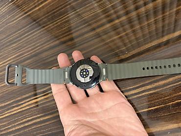 Smart saatlar: Samsung Galaxy Watch (dairəvi ekranlı ağıllı saat) Xüsusiyyətlər: - — 4