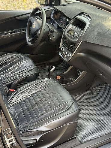 цена кадиллак эскалейд: Chevrolet Spark: 2017 г., 1 л, Автомат, Бензин, Хэтчбэк — 5