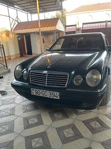 opel astra haş: Mercedes-Benz E-Class (W210) sedan - Kuzov: Sedan, tünd yaşıl rəng — 2