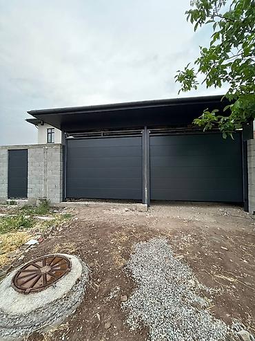 Секционные ворота: Секционные ворота . Характеристики и варианты: - Материал полотна — 6