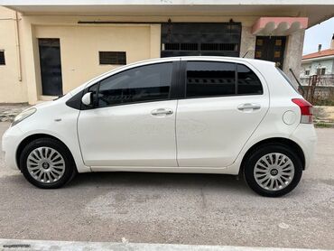 Toyota: Toyota Yaris: 1.4 l. | 2011 έ. Χάτσμπακ — 13
