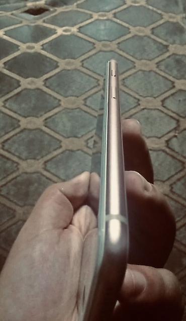 iphon 4: IPhone 8 Plus, 64 GB, Qızılı, Barmaq izi — 7