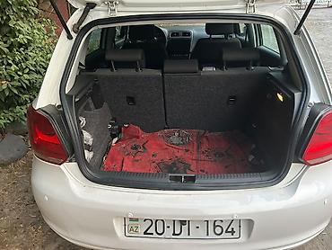 opel ehtiyat hisseleri: Volkswagen Polo, ağ rəng, 5 qapılı hetçbek. Mühərrik və ötürmə: - — 8