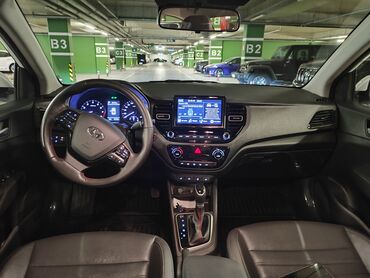 Hyundai: Hyundai Accent: 1.6 l | 2020 il Sedan — 5