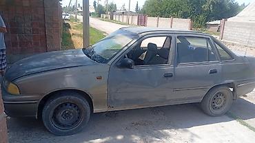 ниссан лайф: Daewoo Nexia: 2000 г., Седан — 2