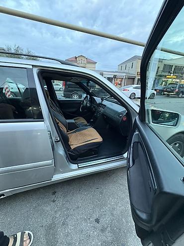 lexus ct 200: Mercedes-Benz C 200: 2 l | 1997 il Universal — 7