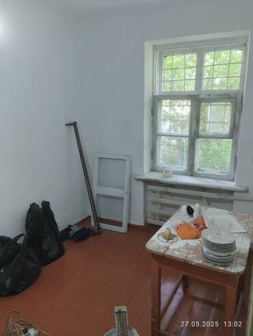 фучика ленская: 2 комнаты, 59 м², Сталинка, 1 этаж, Старый ремонт