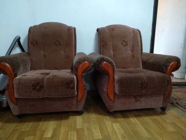 чай для омоложения: Гостиный комплект: диван + два кресла - Классический дизайн в теплой