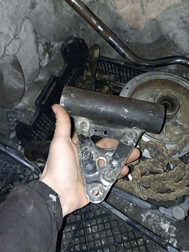 Motosiklet hissələri: Motosiklet Minsk125 vosxod ramaya yilib mator yığmaq lazımdı arxa — 12