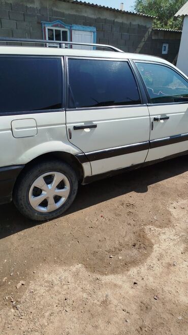 машины минивен: Volkswagen Passat Variant: 1991 г., 1.8 л, Механика, Бензин, Универсал