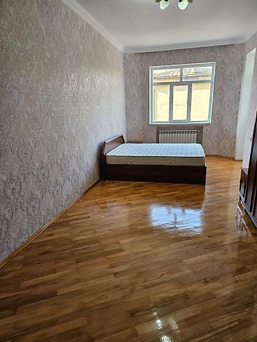 Mənzillər: 8 noyabr mt Azər Əliyev küç 16/2 mərtəbəsi sahəsi 145 kv 3 otaqlı — 7
