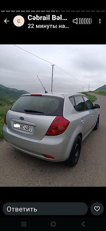 Kia: Kia Ceed hatchback – gümüşü rəng - Kuzov: 5 qapılı hatchback - Rəng — 7