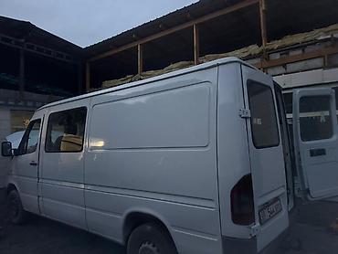 бус спринтер средний: Грузовой фургон Mercedes-Benz Sprinter (белый, длинная база, высокий — 5