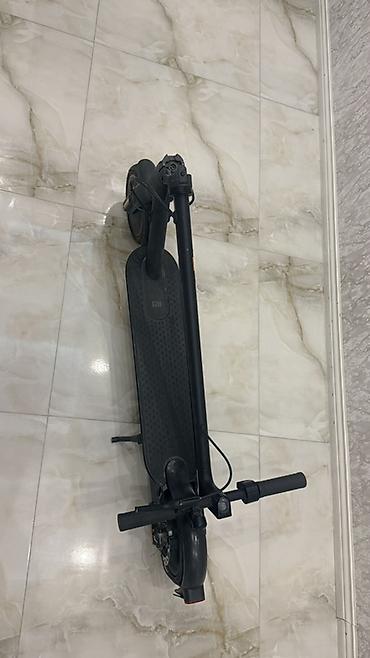 Elektrik skuter – Xiaomi Mi Electric Scooter (qara) -