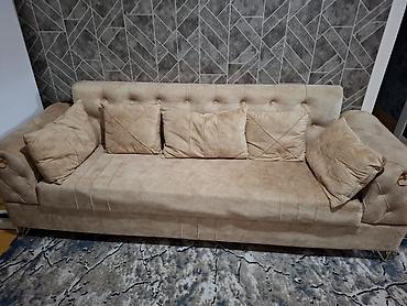 Divanlar: Bej rəngdə geniş yumşaq divan - Üslub: klassik-modern, düyməli — 1
