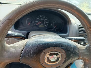 Mazda: Mazda 323: 2002 г., 2 л, Механика, Бензин, Седан — 9