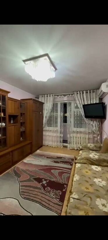 Долгосрочная аренда квартир: 3 комнаты, 58 м², 104 серия, 3 этаж, Старый ремонт