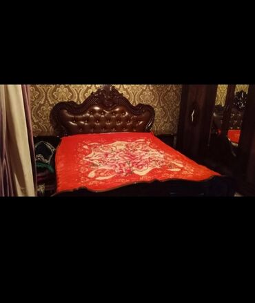 Спальные гарнитуры: Спальный гарнитур, Б/у, Трюмо, Тумба, Двуспальная кровать, Кыргызстан, Самовывоз