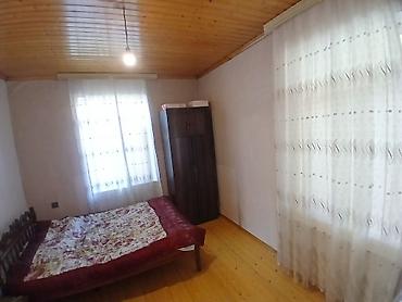 Günlük kirayə evlər: 100 kv. m, 4 otaqlı — 5