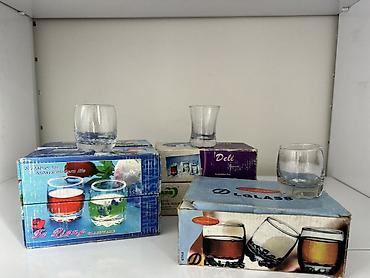 Наборы посуды: Различная посуда, б/у и новая. Есть комплектами и вразнобой. Может — 23