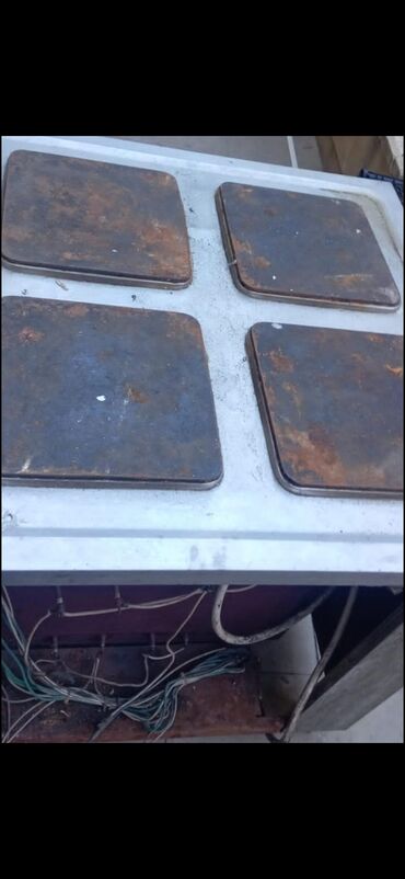 Soyuducu vitrinləri: Yemək üçün, Elektrik