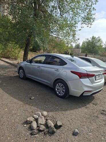 форсунки омывателя стекла: Hyundai Accent: 2017 г., 1.6 л, Автомат, Бензин, Седан