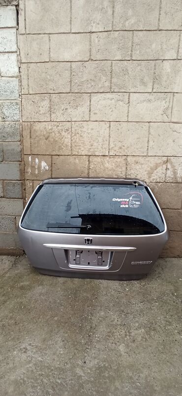 субару кузов: Крышка багажника Honda 2001 г., цвет - Серебристый,Оригинал