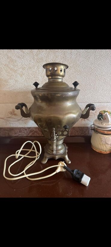 Toxumlar: İşlənmiş Elektrik Samovar, 6 l, Ünvandan götürmə